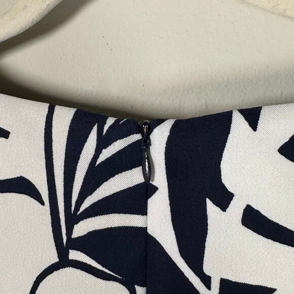 Connected Apparel Blue & White Floral Tropical Print Sheath Dress Women's 6 - Picture 4 of 5